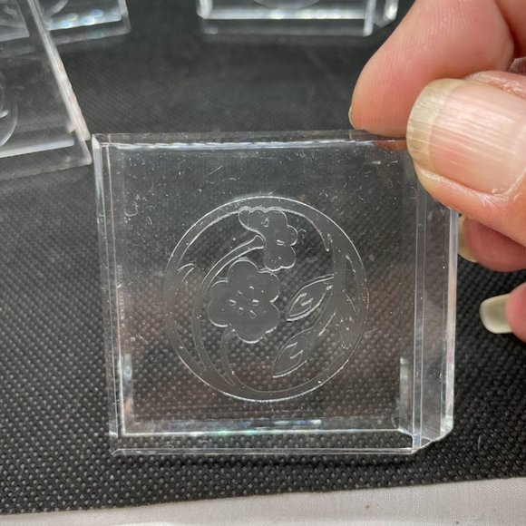 1982 Allegro Clear Plastic Floral Motif Napkin Holders Set of 8 Square Napkin - Picture 2 of 10